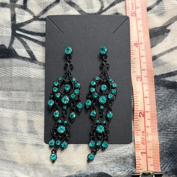 Jewelry - 🖤Exquisite Black and Teal Drop Earrings🖤